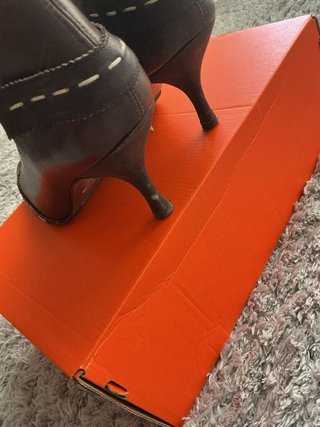 Botas de tacón marrones