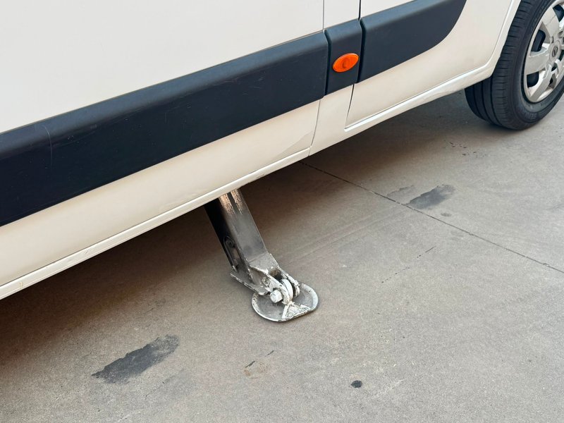 Nissan NV400 2019, foto 9