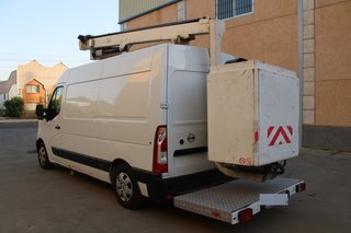 NISSAN NV400 CESTA ELEVADORA - 12 METROS -NACIONAL