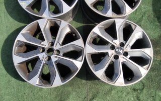 JUEGO LLANTAS KIA STONIC (YBCUV) Business  R17