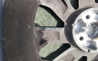 JUEGO LLANTAS KIA STONIC (YBCUV) Business  R17