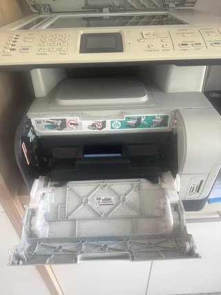 Stampante HP Color LaserJet + Cartucce