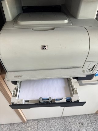 Stampante HP Color LaserJet + Cartucce
