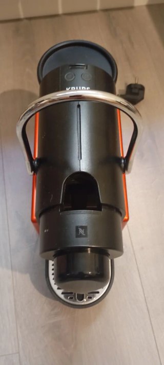 Cafetera Krups Nespresso Roja