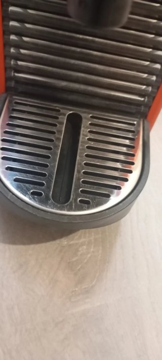 Cafetera Krups Nespresso Roja