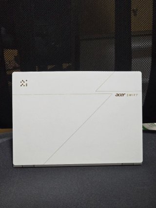 Portátil COMO NUEVO Acer Swift 14 AI