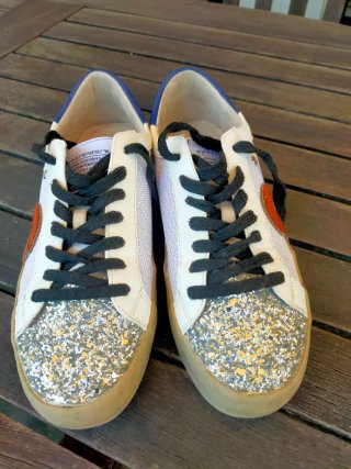 Zapatillas Corina Plata y Blanco