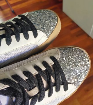 Zapatillas Corina Plata y Blanco