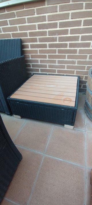 Rinconera ratán negro y madera
