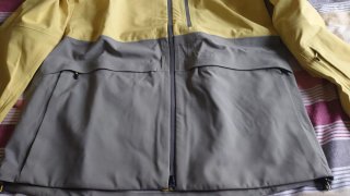 Chaqueta de esquí Marmot nueva.