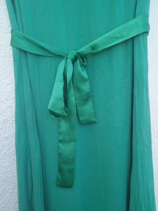 Vestido verde sin mangas