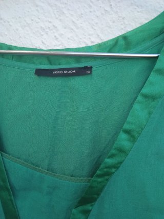 Vestido verde sin mangas
