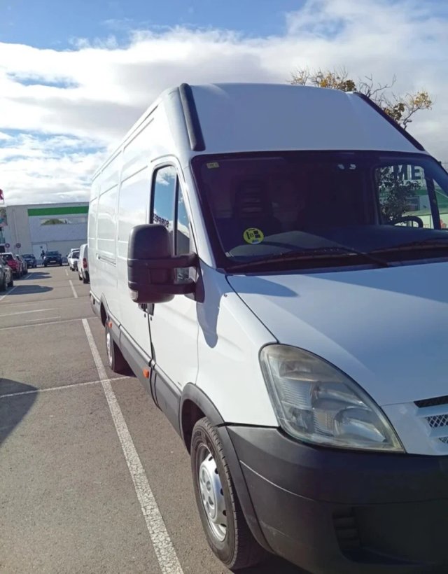 TRANSPORTE CON FURGONETA | RUTAS CORTAS Y LARGAS