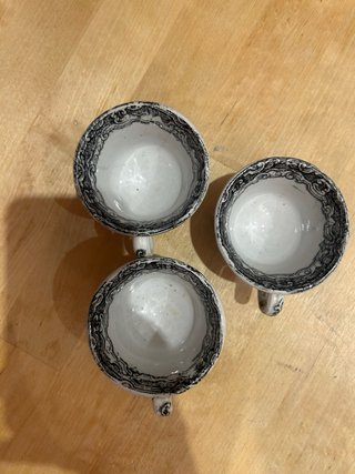 Tazas La Cartuja de Sevilla Negras