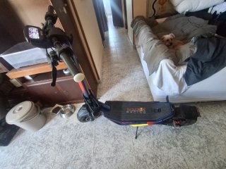 Patinete Eléctrico plegable Red Bull Racing Eleven