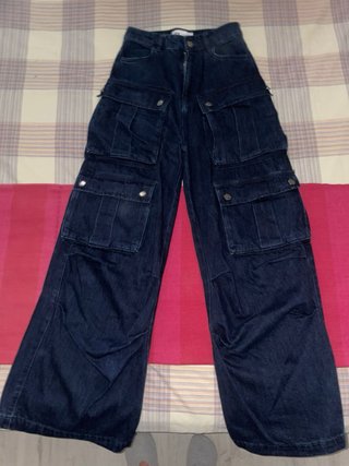 Pantalones cargo Zara