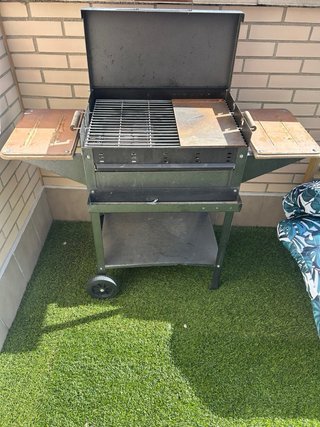Barbacoa exterior metal y madera