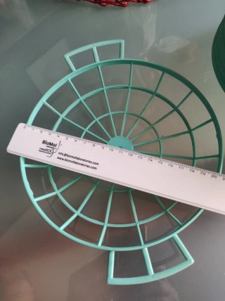 Portapiatti rotondo in plastica