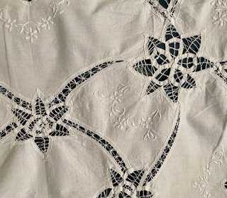 Centrotavola vintage anni ‘ 60 pizzo Rinascimento