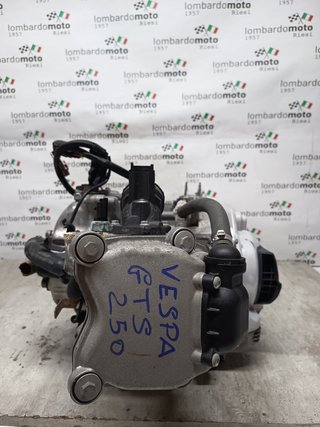 Bloque motor PIAGGIO VESPA GTS 250 300 CódigoM451M