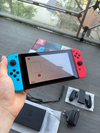 Nintendo Switch V1 2019 Console