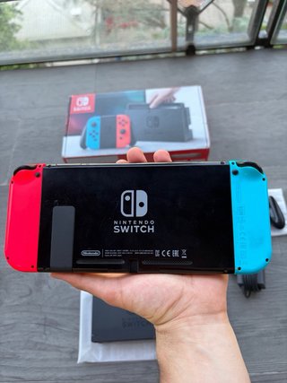 Nintendo Switch V1 2019 Console