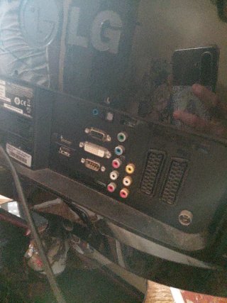 TV Monitor LG HD Negra