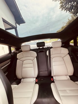 Porsche Taycan 2023