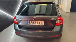 Skoda Rapid 2015