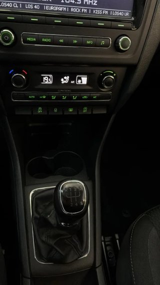 Skoda Rapid 2015