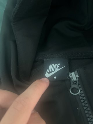 Sudadera Nike Negra con Capucha