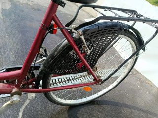 Bicicleta de paseo roja