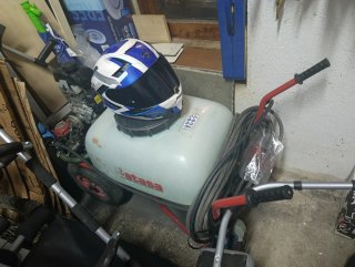 Sulfatadora 100L Honda como nueva