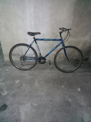 Bicicleta de Montaña Azul