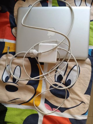 MacBook Pro Apple Argento