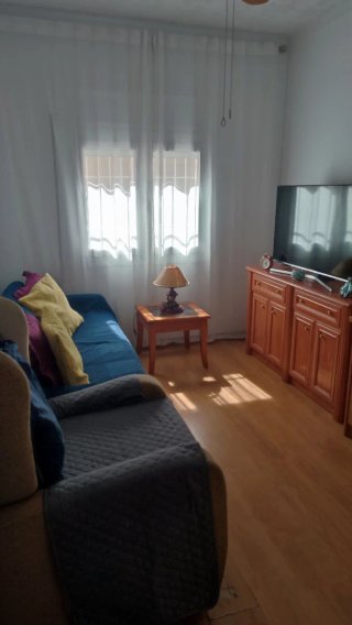 Venta bajo-patio buen estado 90 mts 3 habit 1 baño