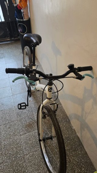 Bicicleta BTWIN 24 Blanca