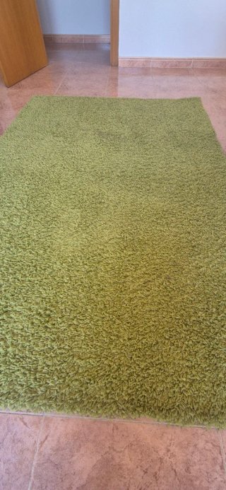 Alfombra grande verde 195x135.