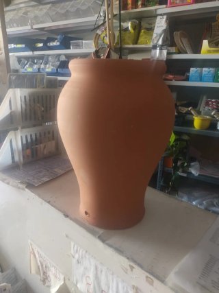 Tinaja de terracota grande
