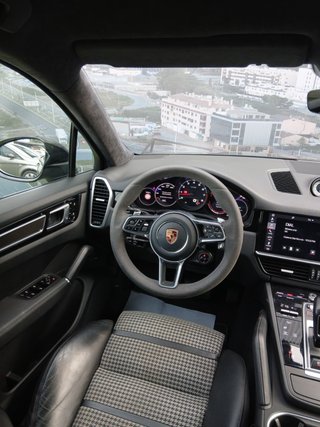 Porsche Cayenne Coupé -