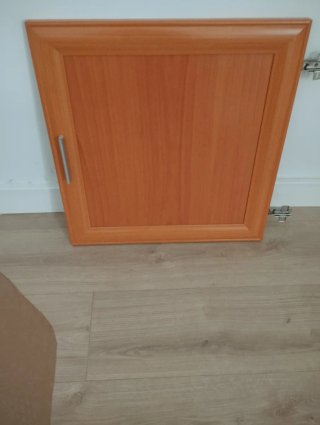 Módulo de armario naranja y marrón (URGE VENTA)