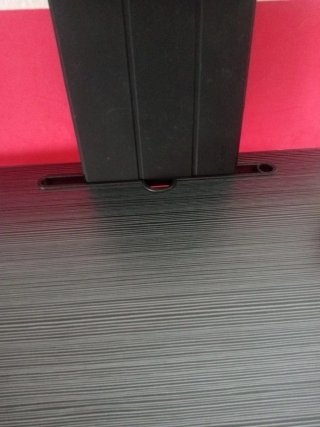 Mesa auxiliar para cama y sofá