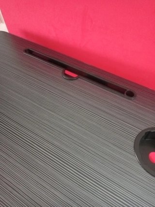 Mesa auxiliar para cama y sofá