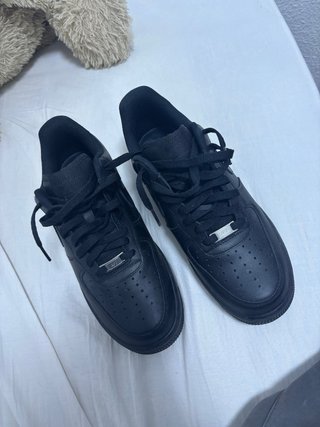 Nike Air Force 1 Negras
