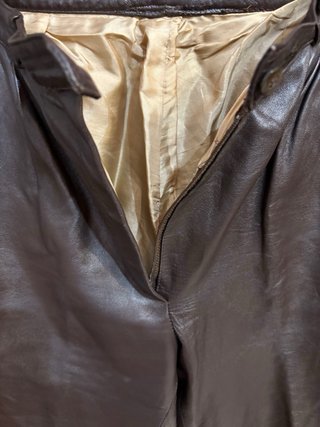 Pantaloni con tasche a filo in vera pelle vintage