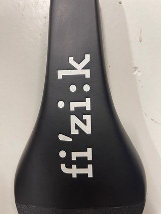 Sillín Fizik Alpaca Enduro/DH Negro