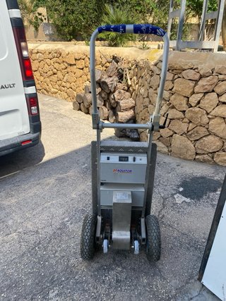 Carretilla mecánica sube escaleras