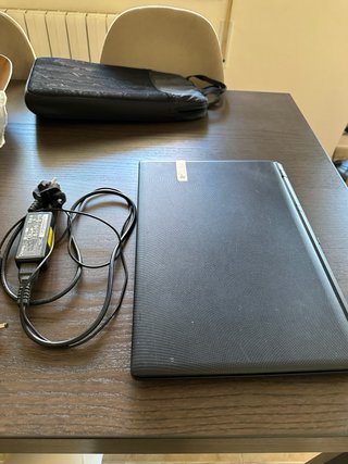 Portátil Packard Bell Negro