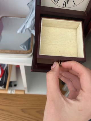 Joyero de madera clásico con reloj