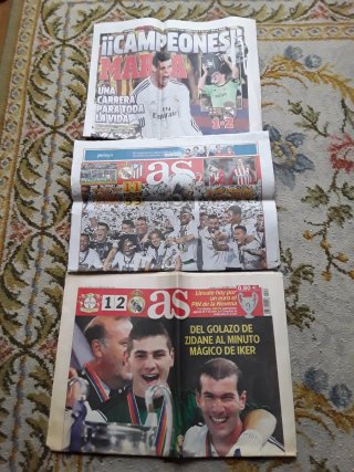 Periódicos deportivos AS y El Marca
